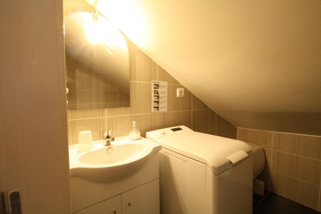 Апартаменты Bairro Alto Window - Cozy Spot In A Buzzing Locale Лиссабон Экстерьер фото