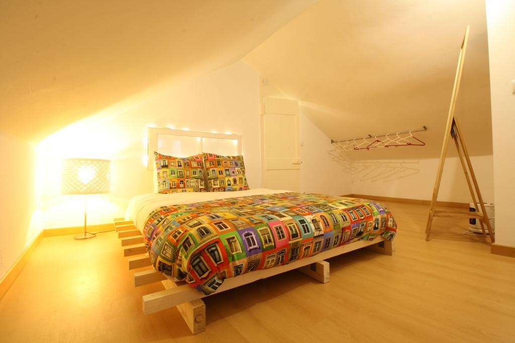 Апартаменты Bairro Alto Window - Cozy Spot In A Buzzing Locale Лиссабон Экстерьер фото