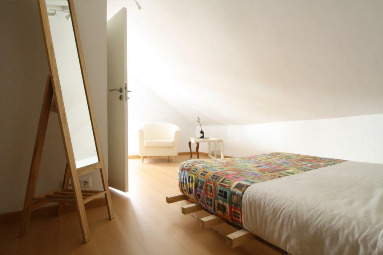 Апартаменты Bairro Alto Window - Cozy Spot In A Buzzing Locale Лиссабон Экстерьер фото