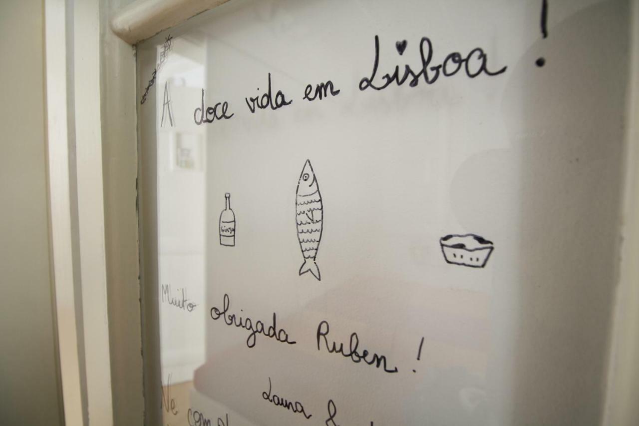 Апартаменты Bairro Alto Window - Cozy Spot In A Buzzing Locale Лиссабон Экстерьер фото